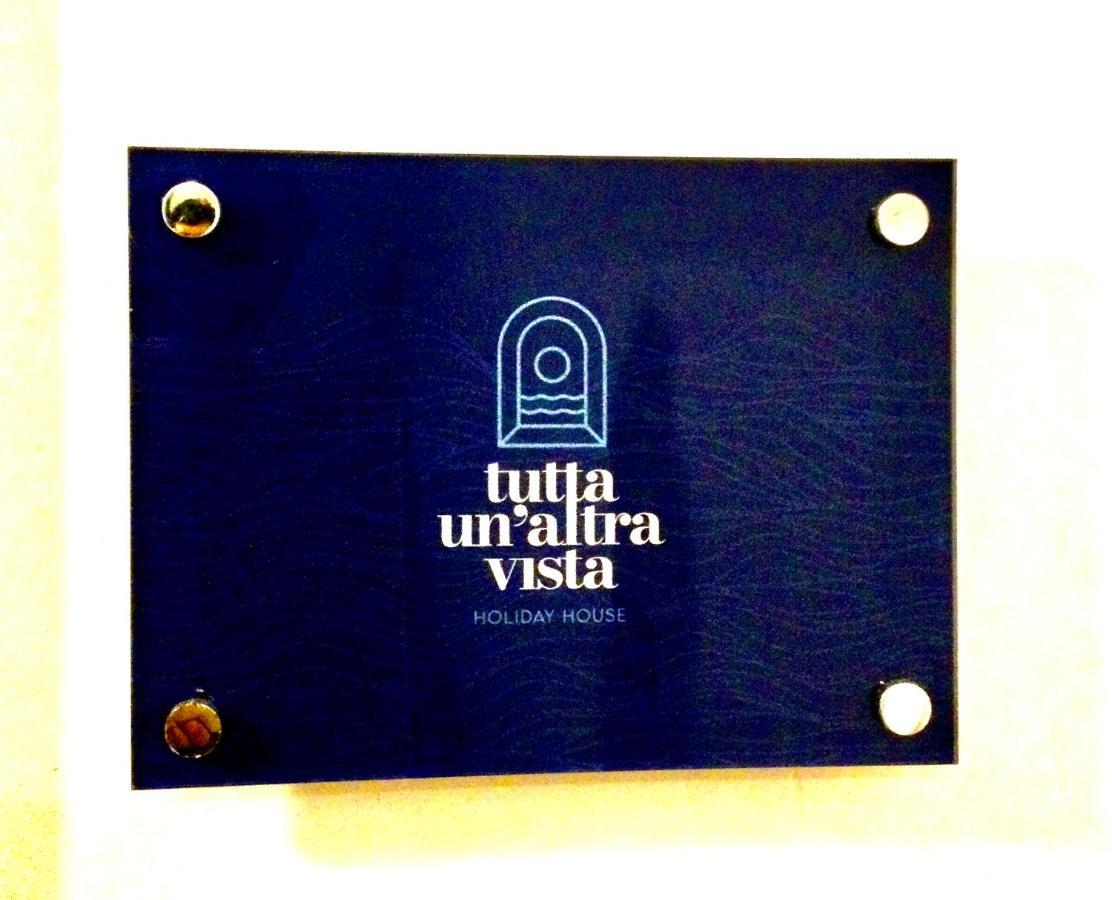 Tutta Un'Altra Vista Apartment ซาแลร์โน ภายนอก รูปภาพ